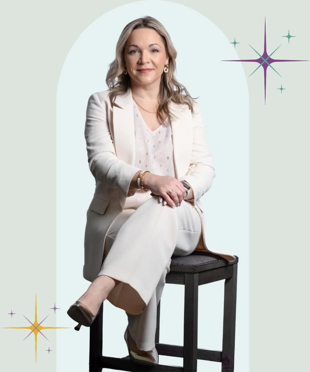  Business Strategist