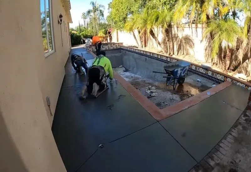 Blende Concrete Pool Decks