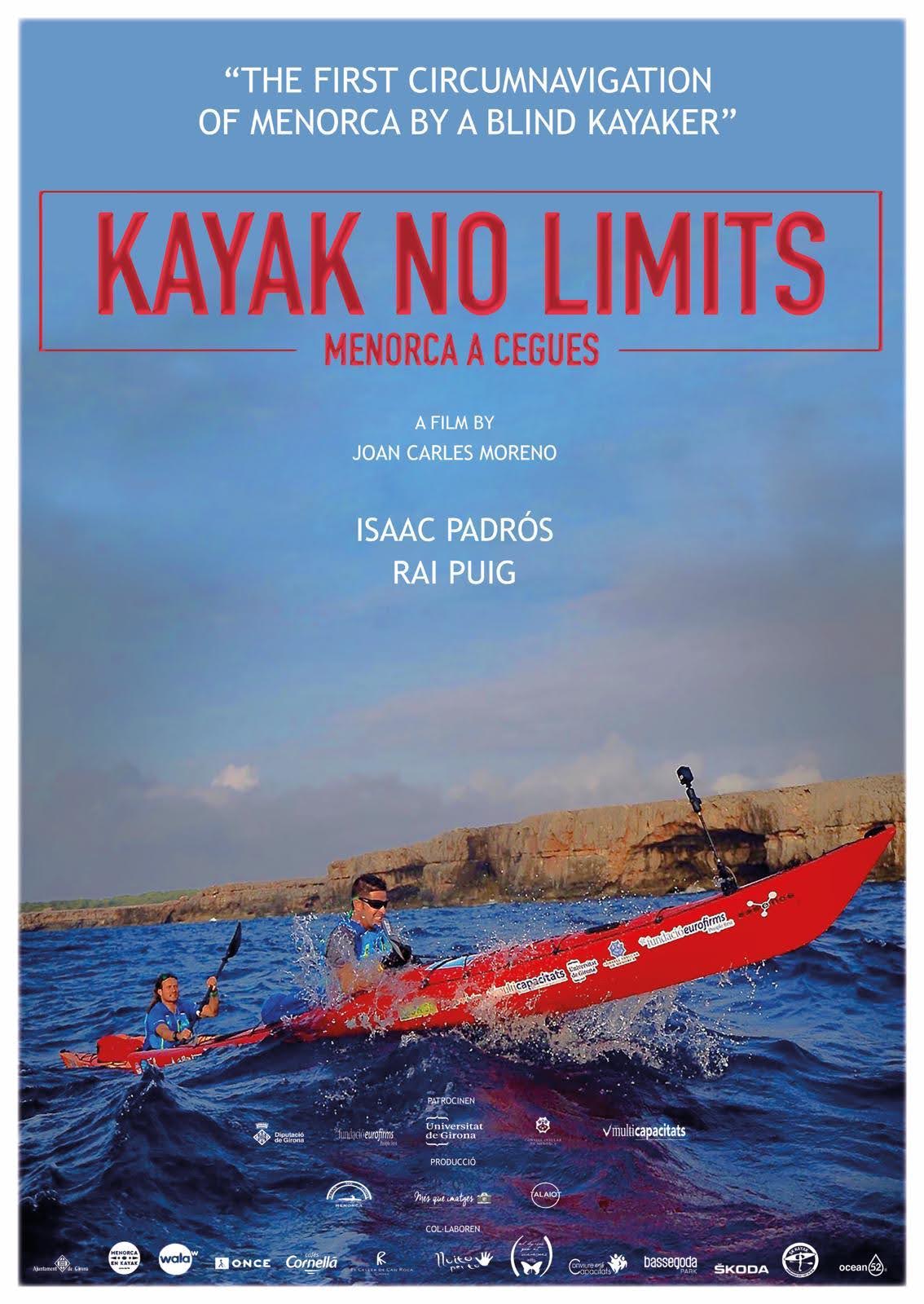 Kayak de mar en Menorca durante la travesía Kayak No Limits