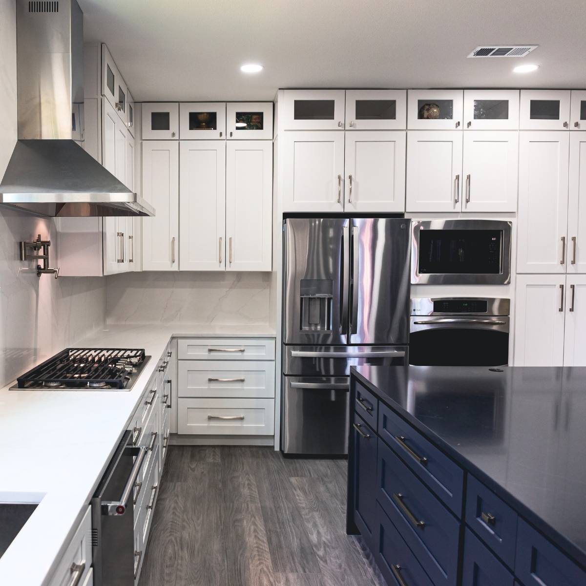 Austin kitchen after bright & modern