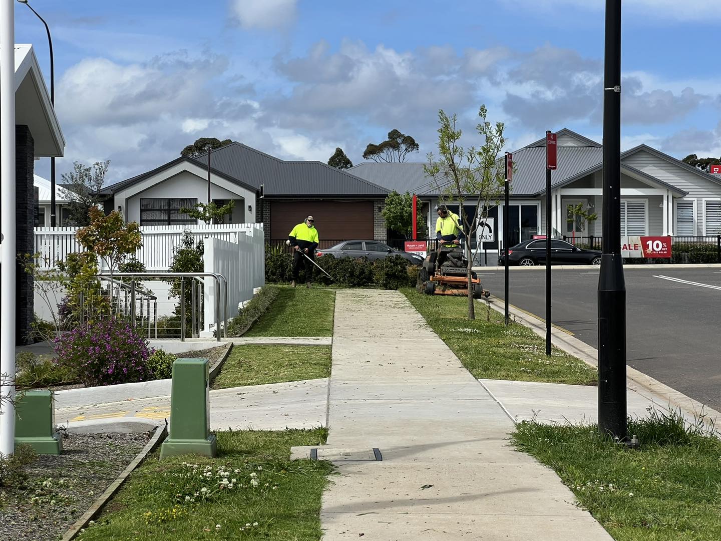 lawn mowing Lake Macquarie