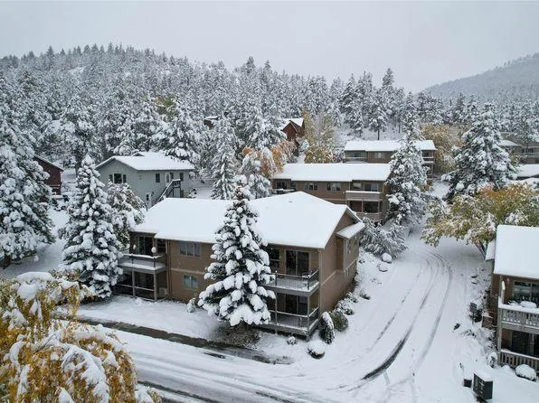 Large cedar deck and pergola combo installed in Helena’s North Valley