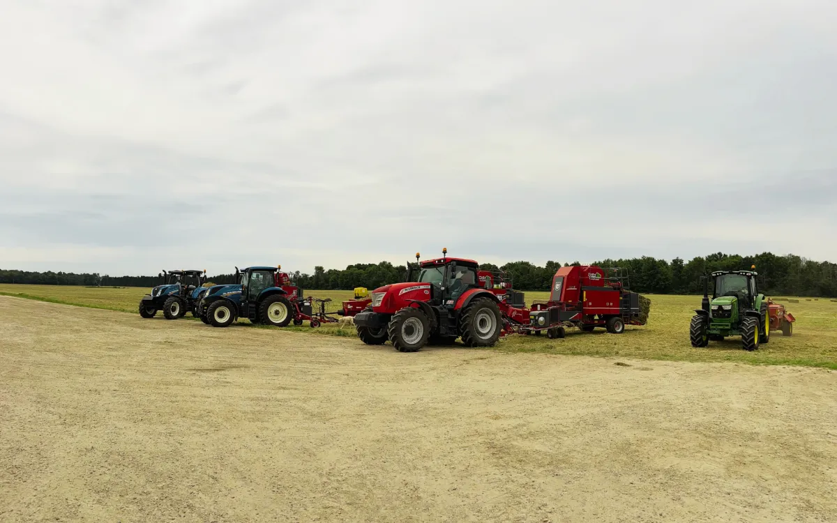 Bailing Crew