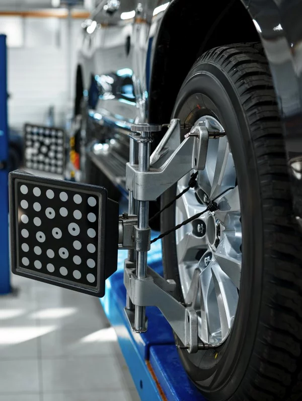 Wheel alignment and balancing service at Ultra Tune Deception Bay