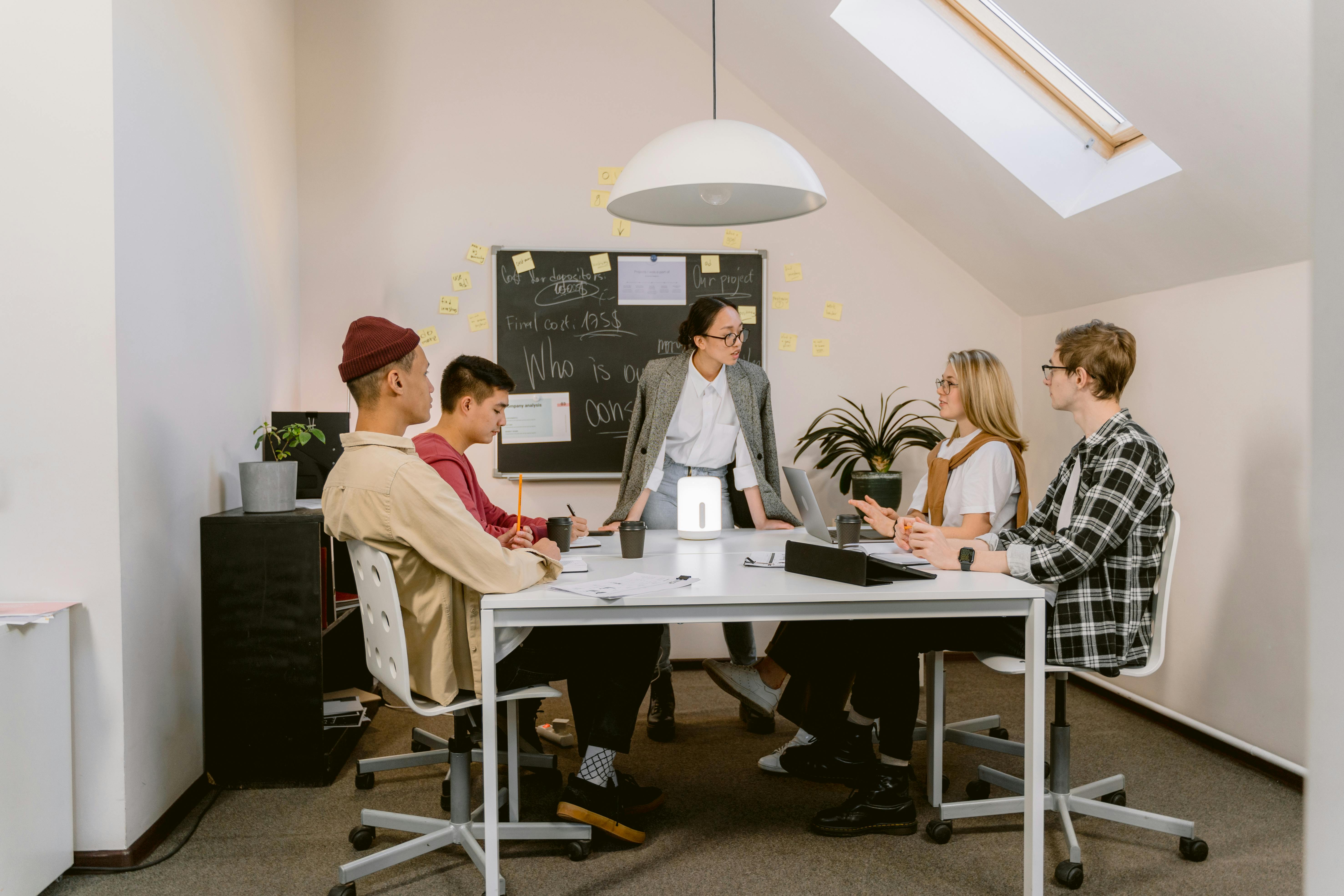 Choosing the Right Digital Marketing Firm When Growth Actually Matters