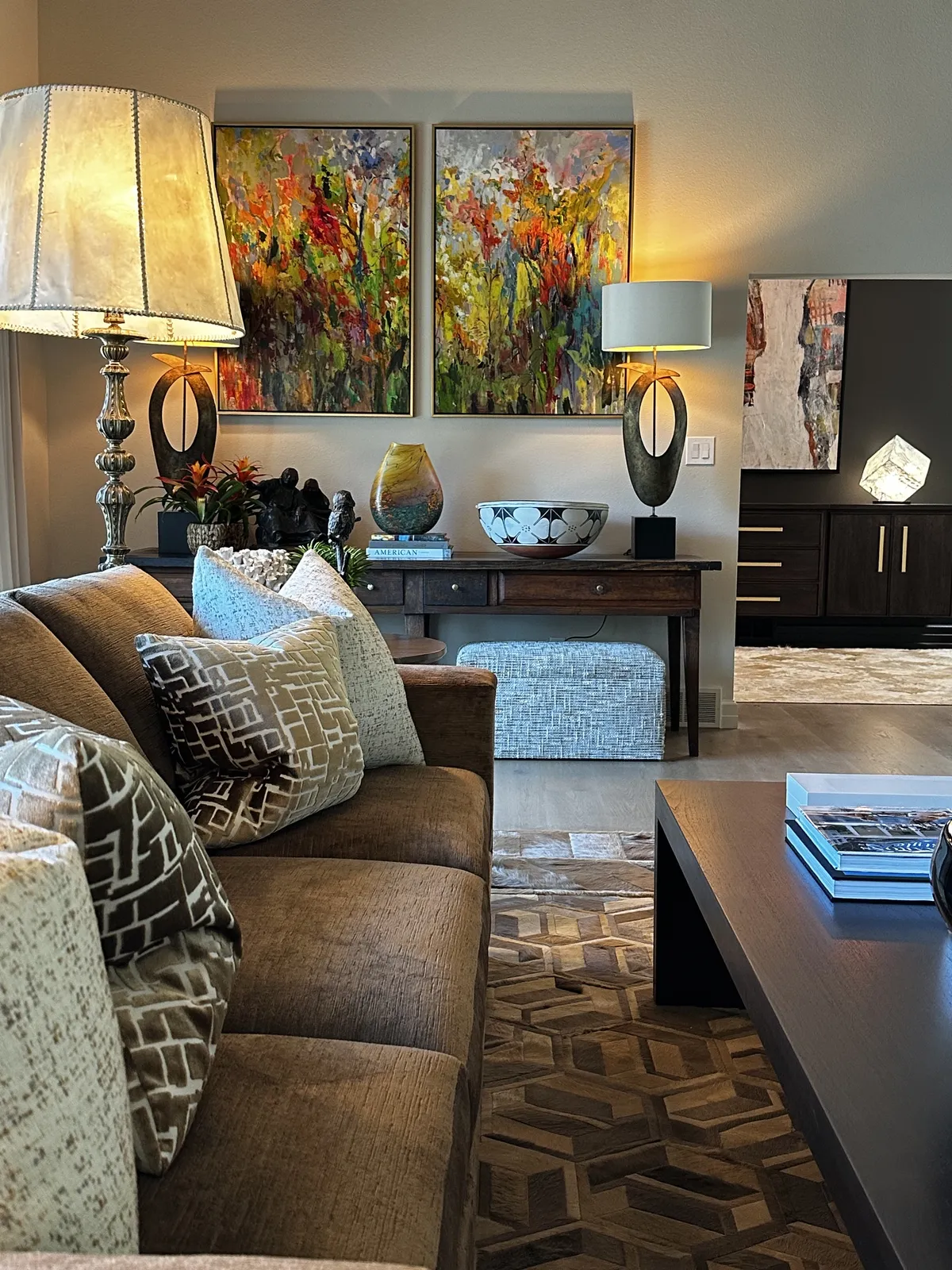 Kissing Camels Golf Course Living Room