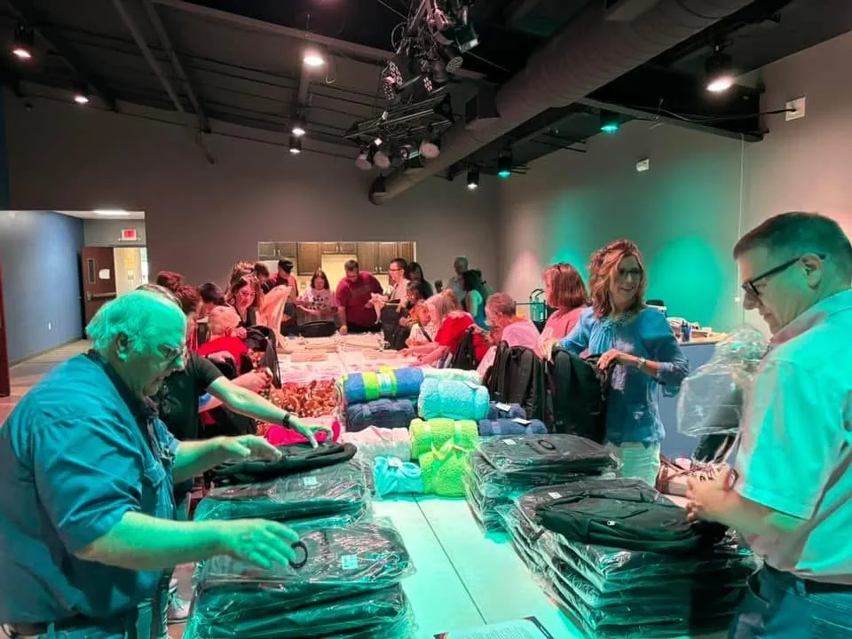 red and white UNKs bar signage