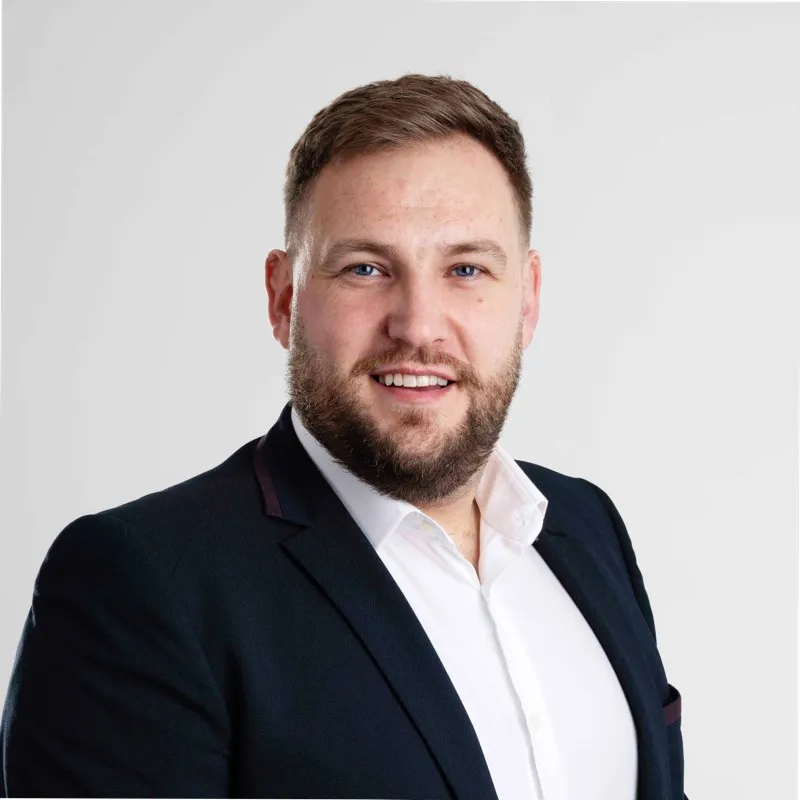 Steve Buswell Headshot
