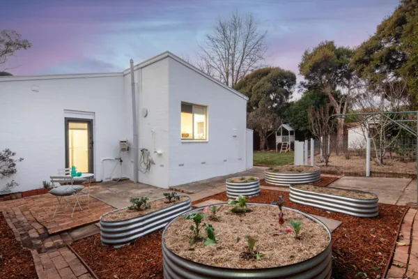 Garden Maintenance in Canberra: What Homeowners Should Know