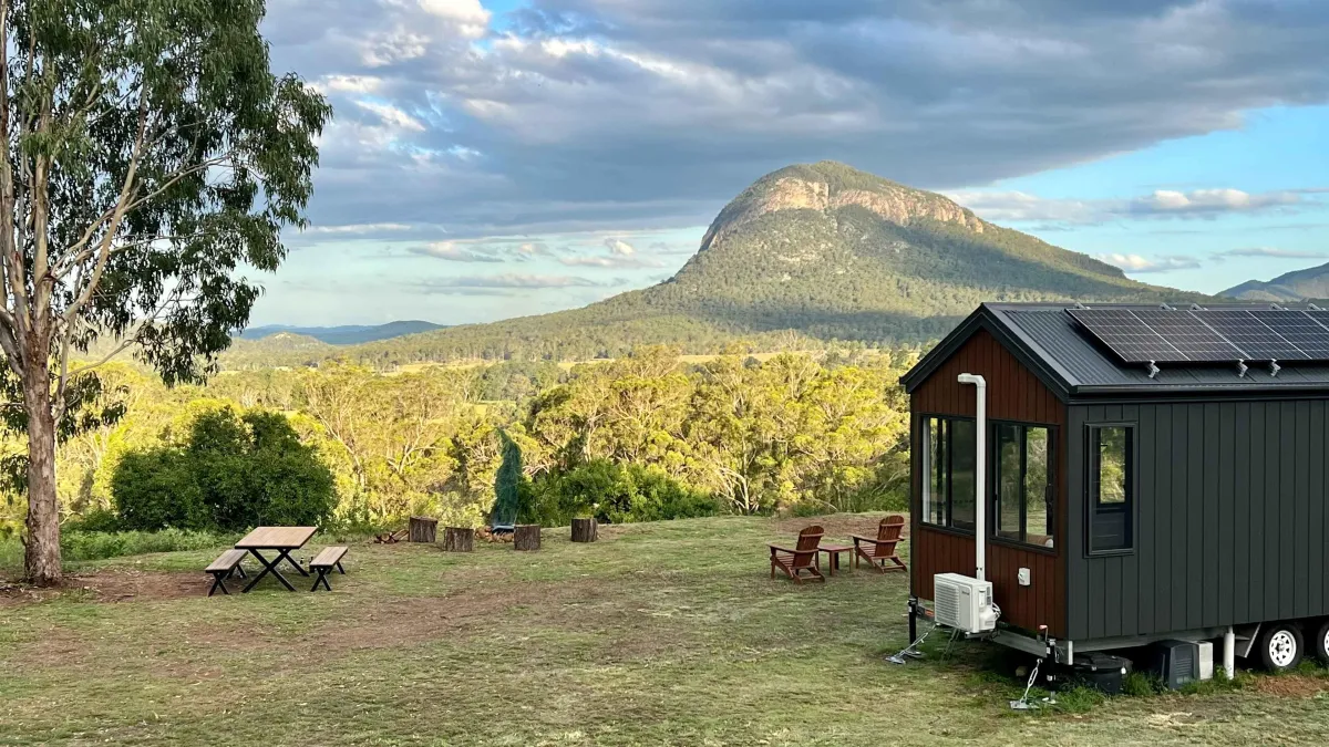 Tiny Home with a view to the mountains