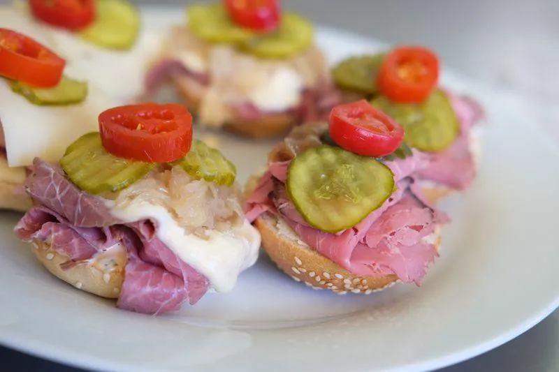 Belegte Brote mit Fleisch