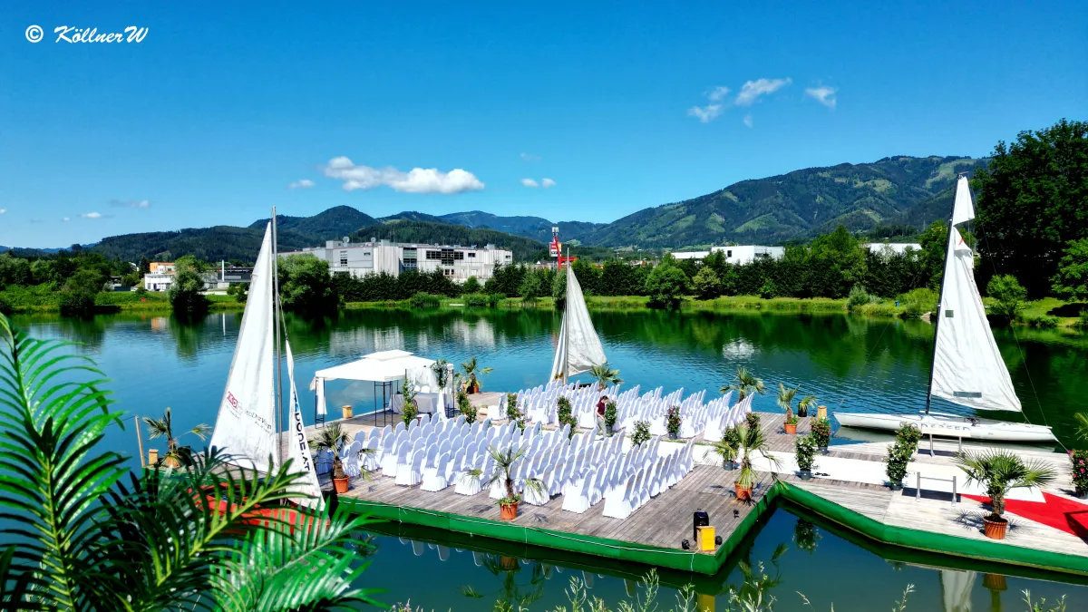 Traungsplattform am Wasser Bezirk Bruck an der Mur