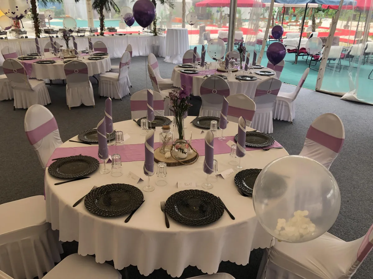 Bunte Deko für Feiern Stmk