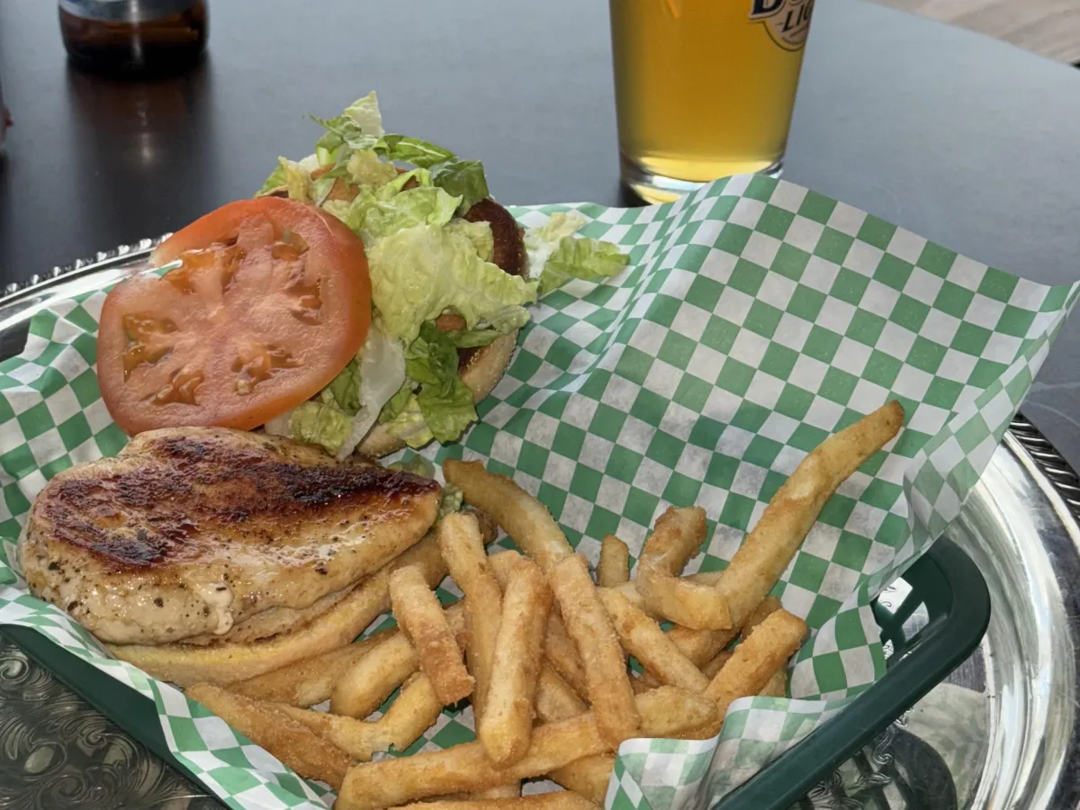 Sandwich Baskets Augie's Bar & Grill Bangor WI