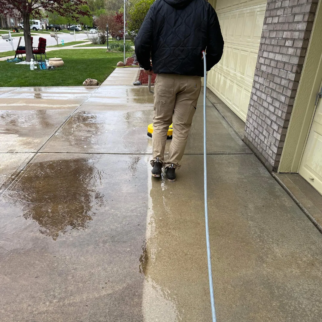 concrete cleaning and driveway cleaning Franklin Indiana