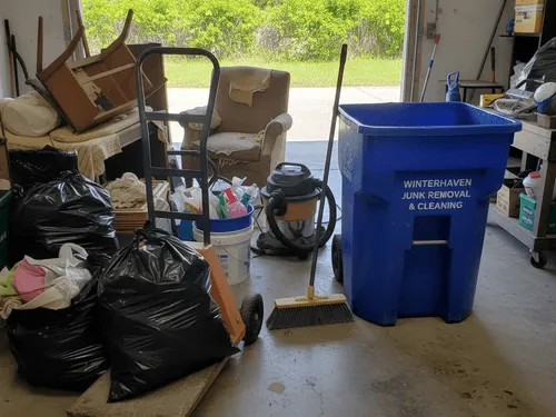 Cypress Gardens, FL House Cleanouts