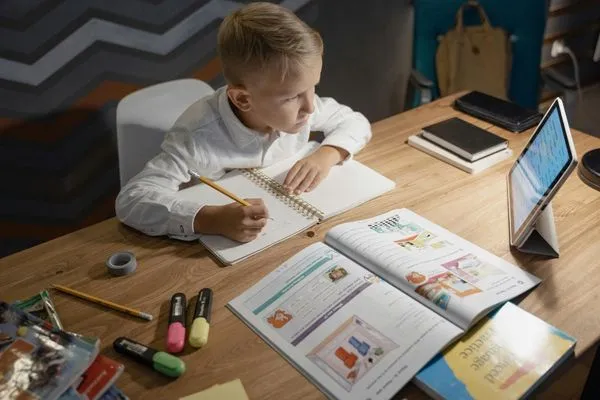 Financial Literacy Isn’t Optional: Leaders Push to Make It a Basic Skill