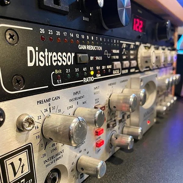 Avalon Distressor compressor used for professional music production at Lil’ Drummaboy Recordings.