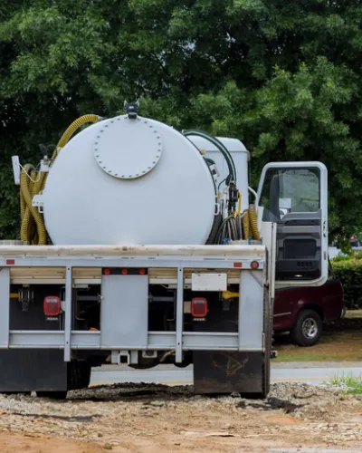 Portable Toilet Cleaning & Maintenance 