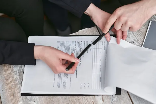 What Does a Transaction Coordinator Actually Do? | EasilyVirtual