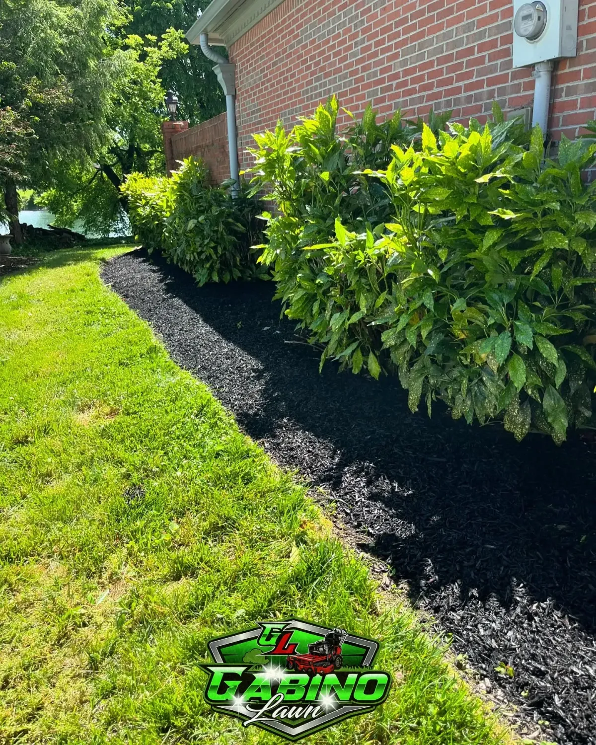 mulching and planting services Karns TN Gabino Lawn Care