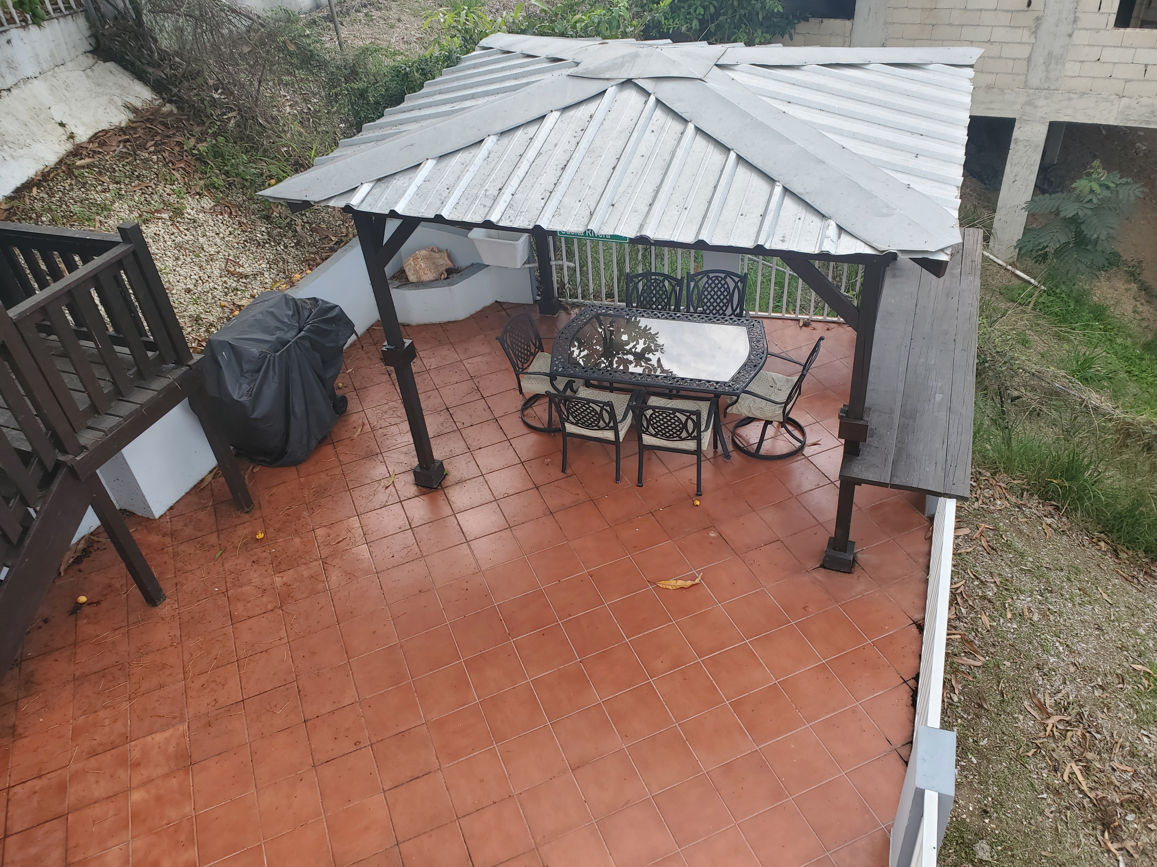 [Outdoor area or building amenity]