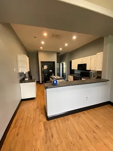 {{ custom_values.service_1 }} in {{custom_values.biz_area_1})