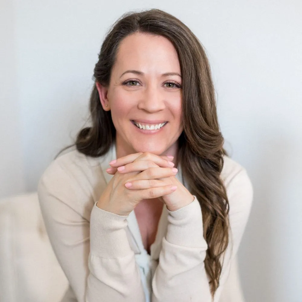 Professional portrait of Melissa Lam, financial consultant in Airdrie, Alberta