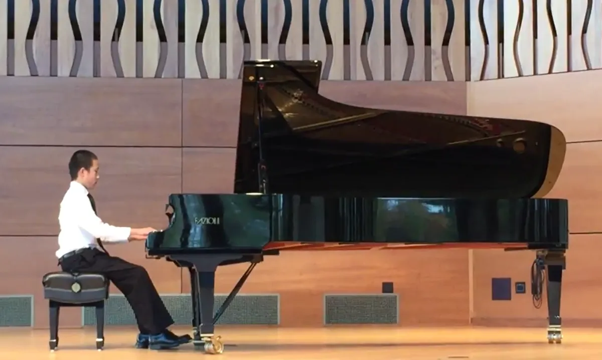 Piano lessons for kids
