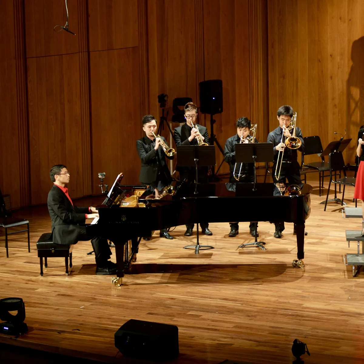 Piano accompaniment for examinations and competitions