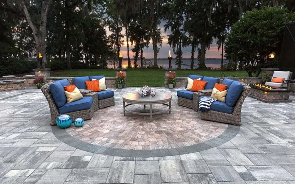 Panama City Concrete builds and installs patios