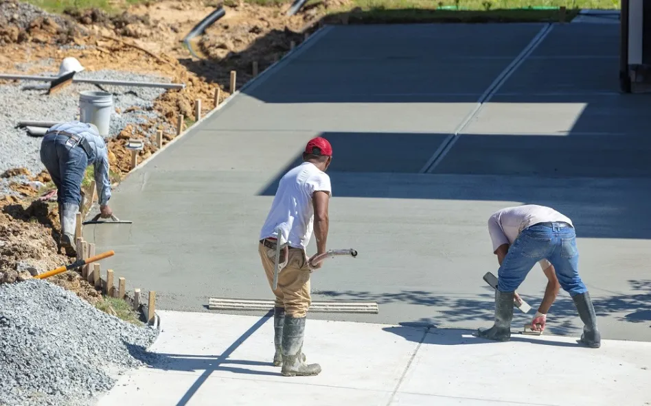 Panama City Concrete levels sidewalks