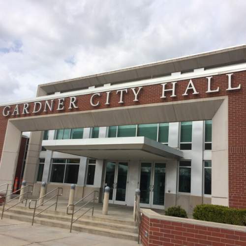Exterior picture of Gardner, KS city hall
