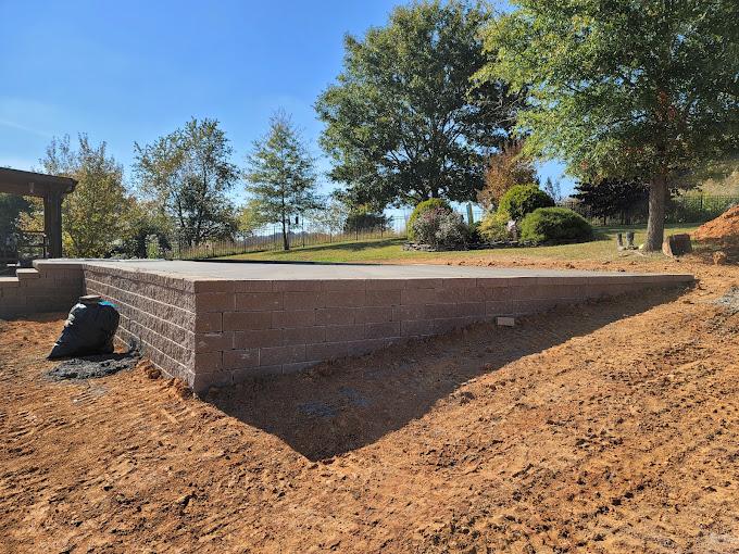 concrete retaining wall