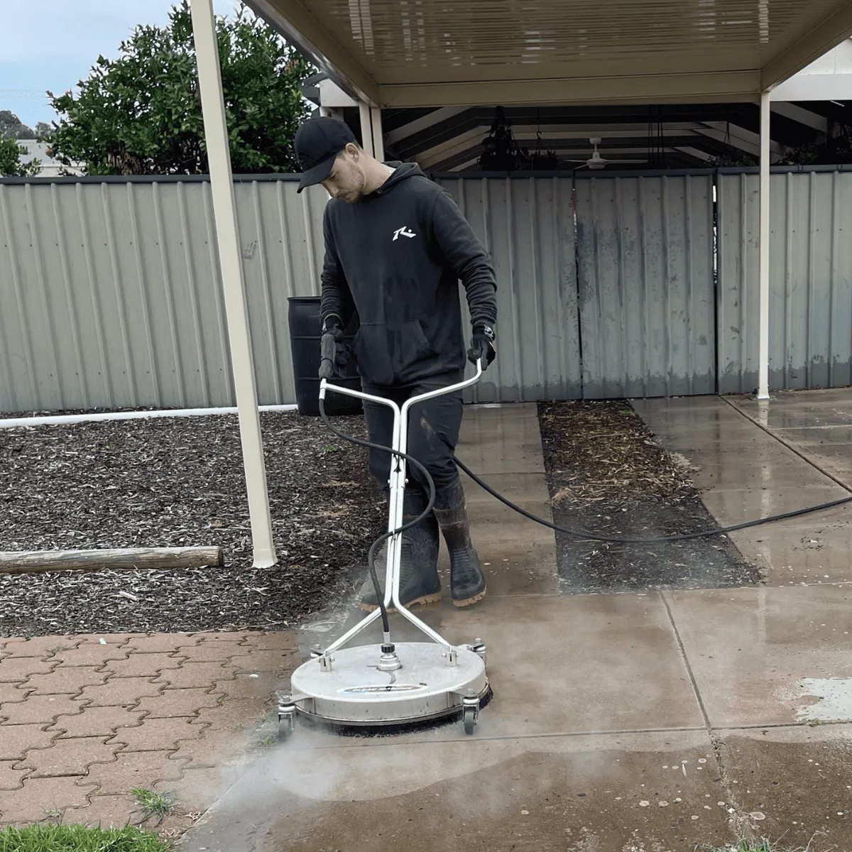 Driveway & Concrete Cleaning