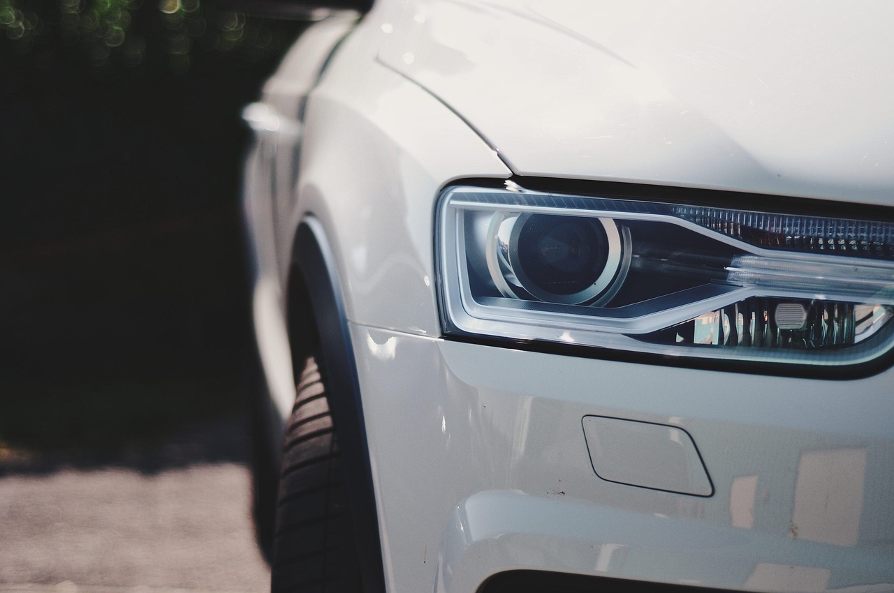 person in white long sleeve shirt doing thumbs up sign