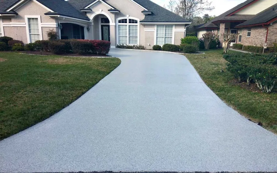 Alpharetta Concrete builds and installs driveways