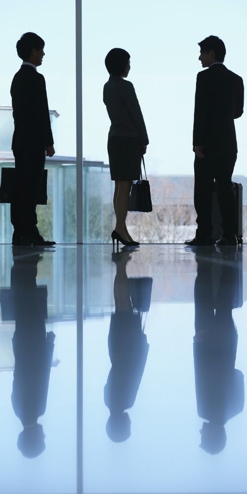 4 people working together