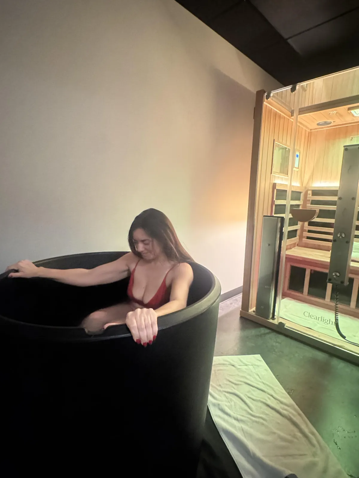 How Cold Plunging Actually Works (And How Long You Need)