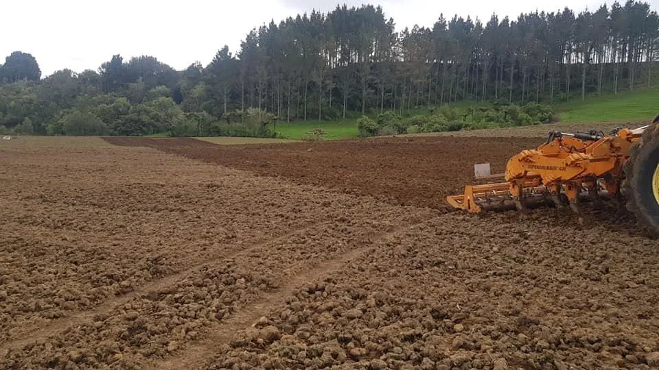 A&L Contracting NZ’s machinery used for civil work and site preparation in Taranaki, handling soil and land management