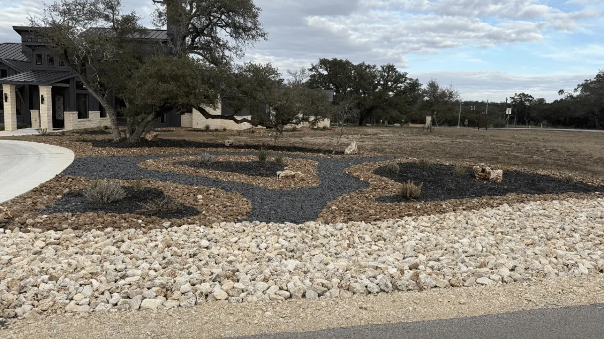 San Antonio Rock Bed Landscaping