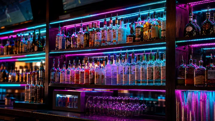 7 Reasons the Bars on Central Ave St. Petersburg Start (and End) at Crafty Squirrel