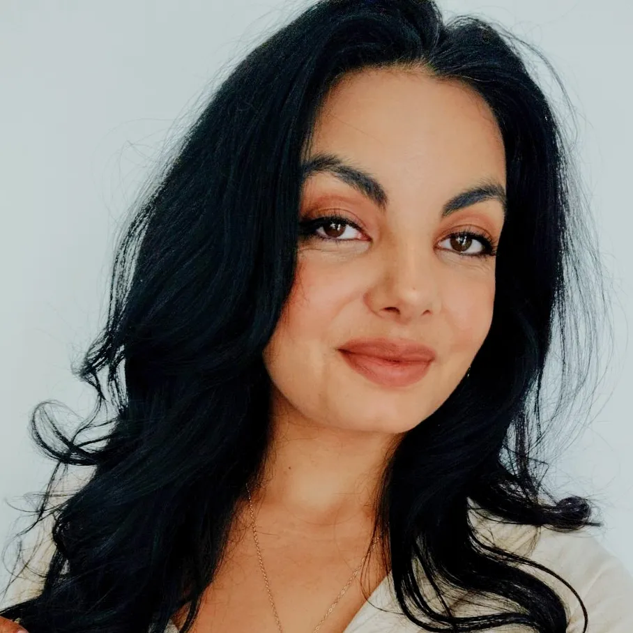 April, a Spark Matchmaker April, an Elite Matchmaker at Spark April, Professional Matchmaker with Spark