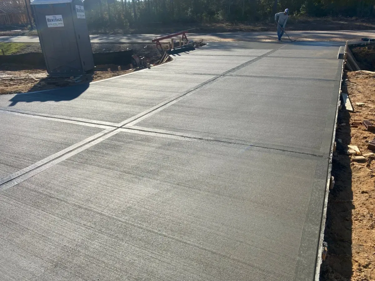 Conroe Concrete builds and installs Driveway