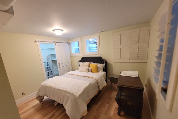 Professional interior painting for a custom farmhouse in Coburg, Oregon.