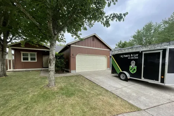 Weather-proof exterior house painting in Lane County Oregon.