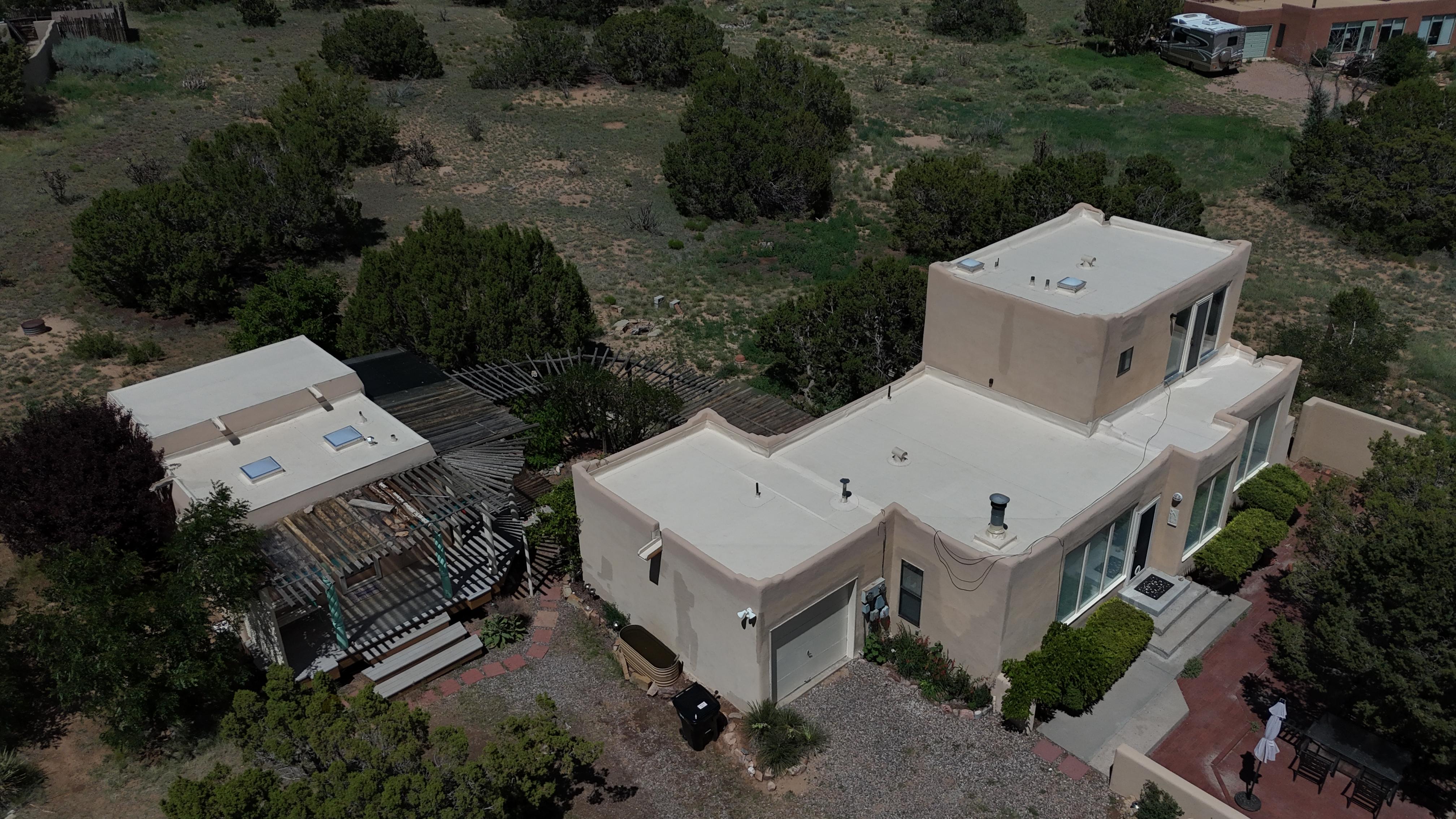 Thermal movement on a flat roof diagram