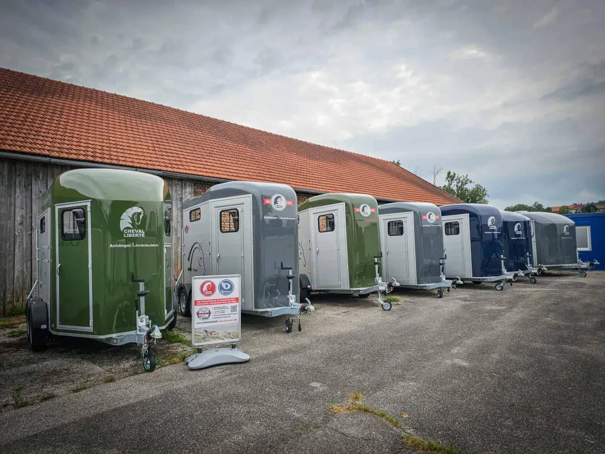 Anhänger Lamminger Cheval Pfereanhänger Bild