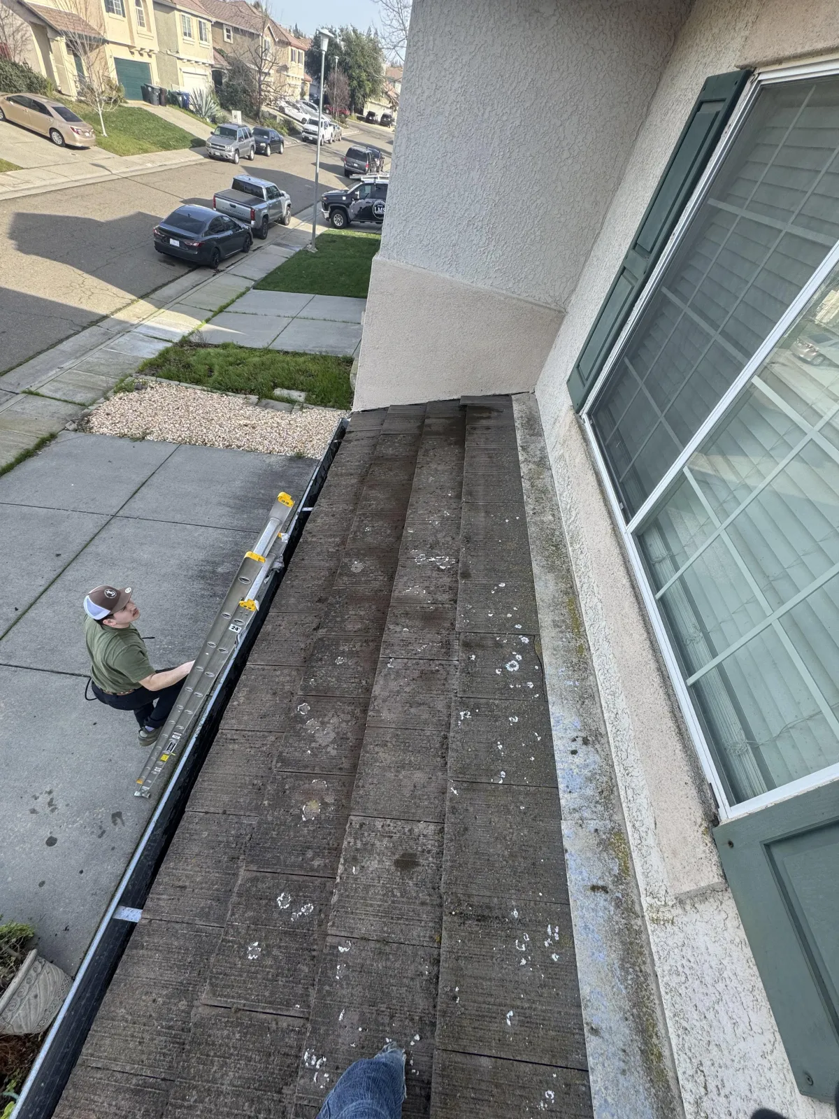 Gutter Cleaning in Sacramento