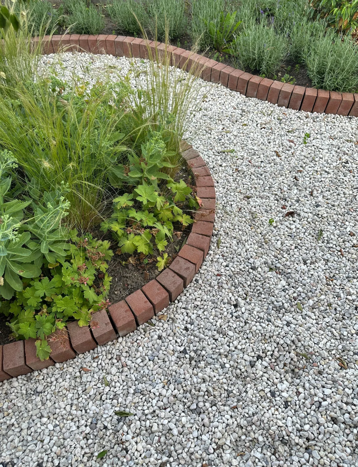 gravel garden path